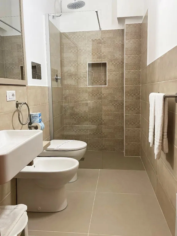 Camera Vista Mare, bagno privato